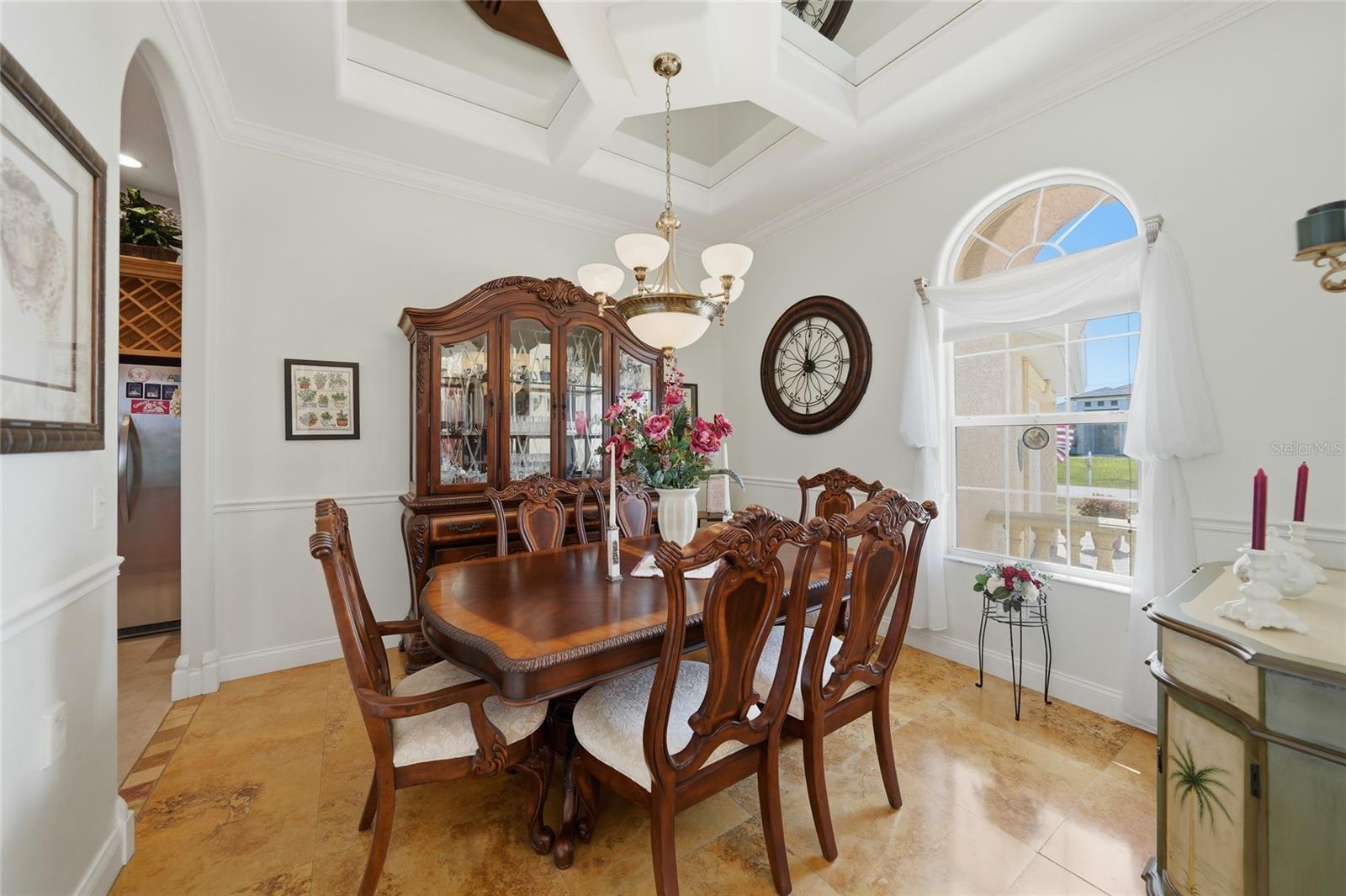 Image 6 of 49 For 15319 Acorn Circle