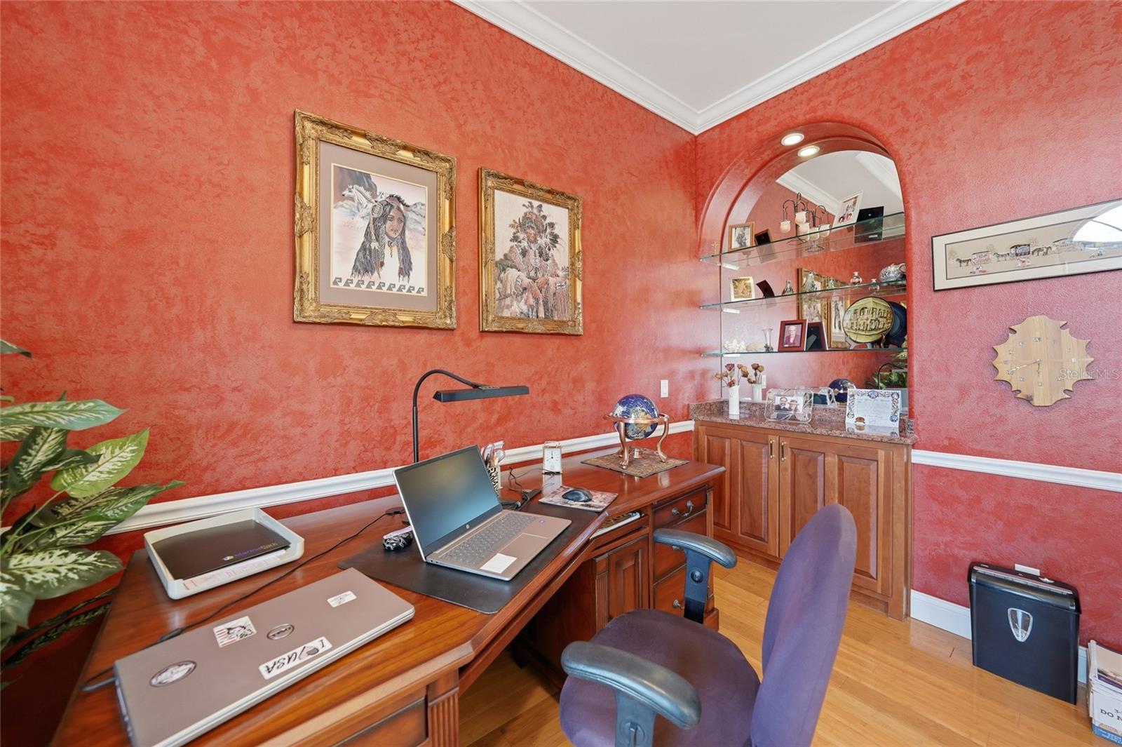 Image 9 of 49 For 15319 Acorn Circle