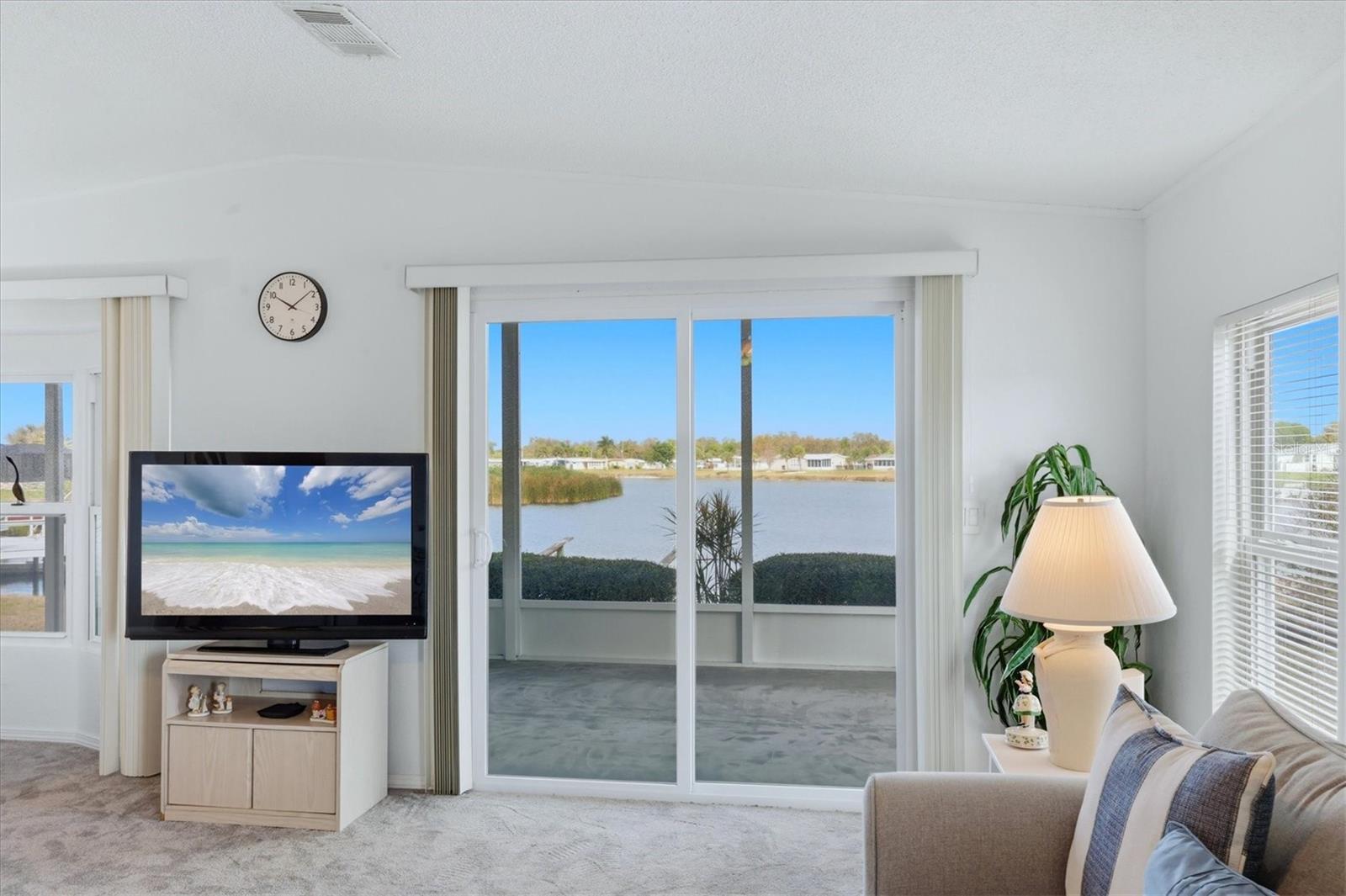 Image 20 of 39 For 6085 Shearwater Drive