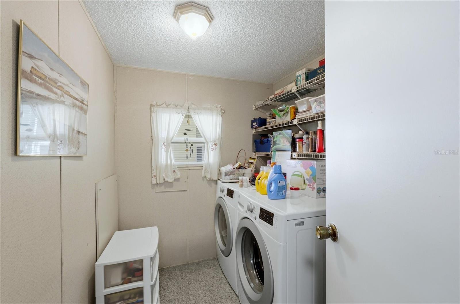 Image 23 of 39 For 6085 Shearwater Drive