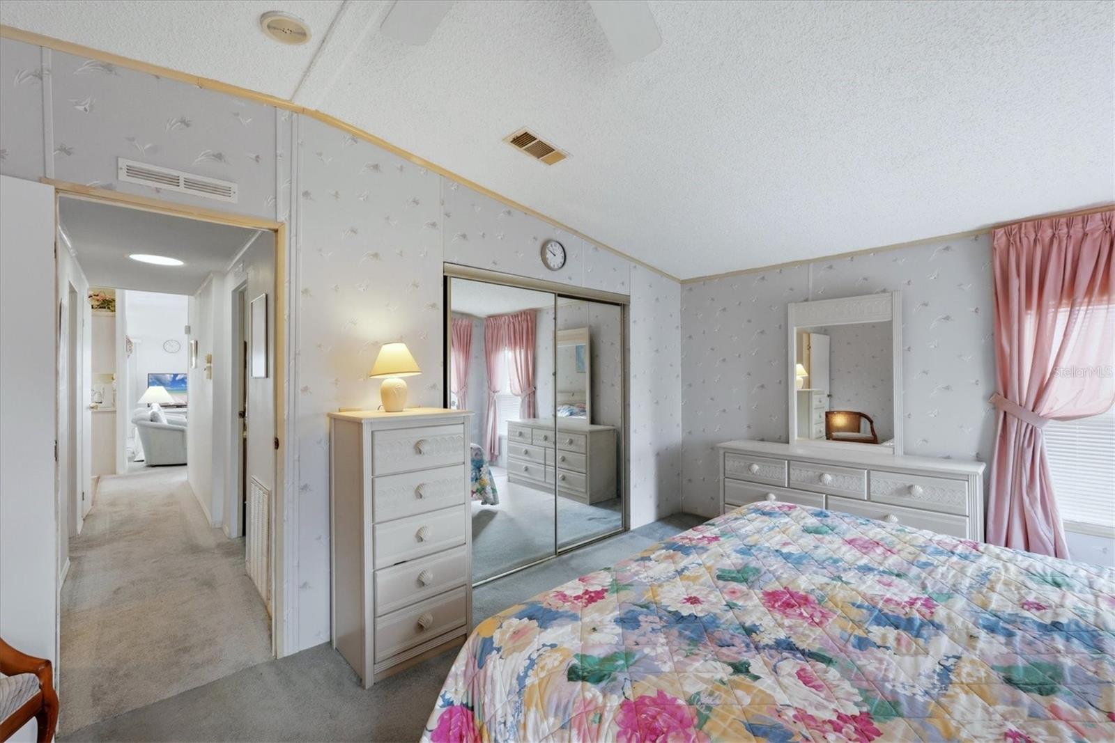 Image 26 of 39 For 6085 Shearwater Drive