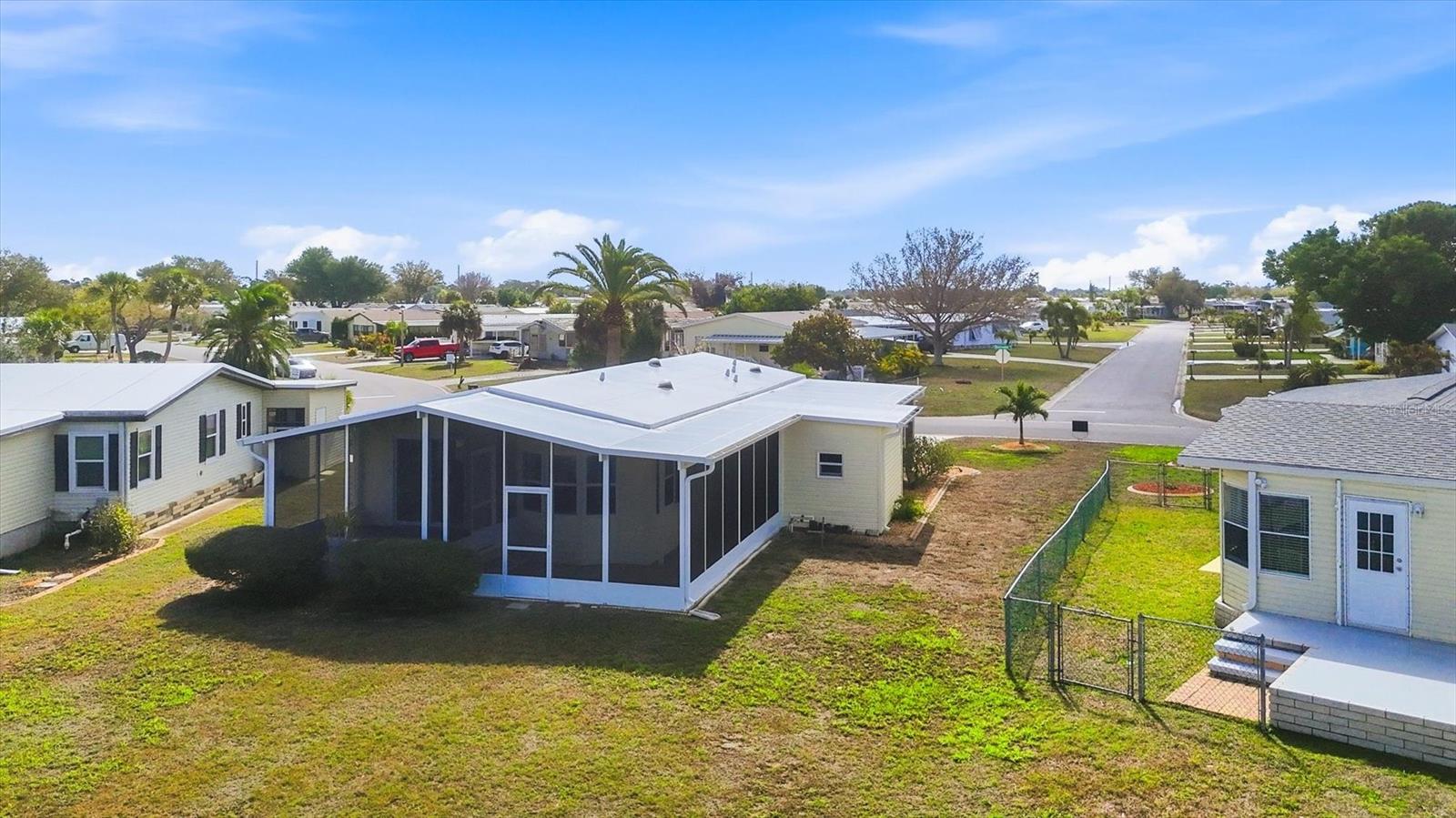 Image 32 of 39 For 6085 Shearwater Drive