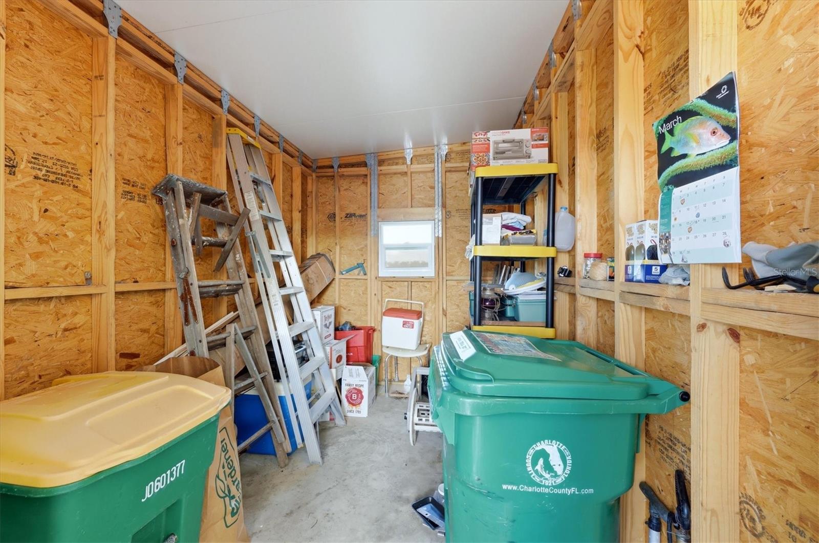 Image 33 of 39 For 6085 Shearwater Drive