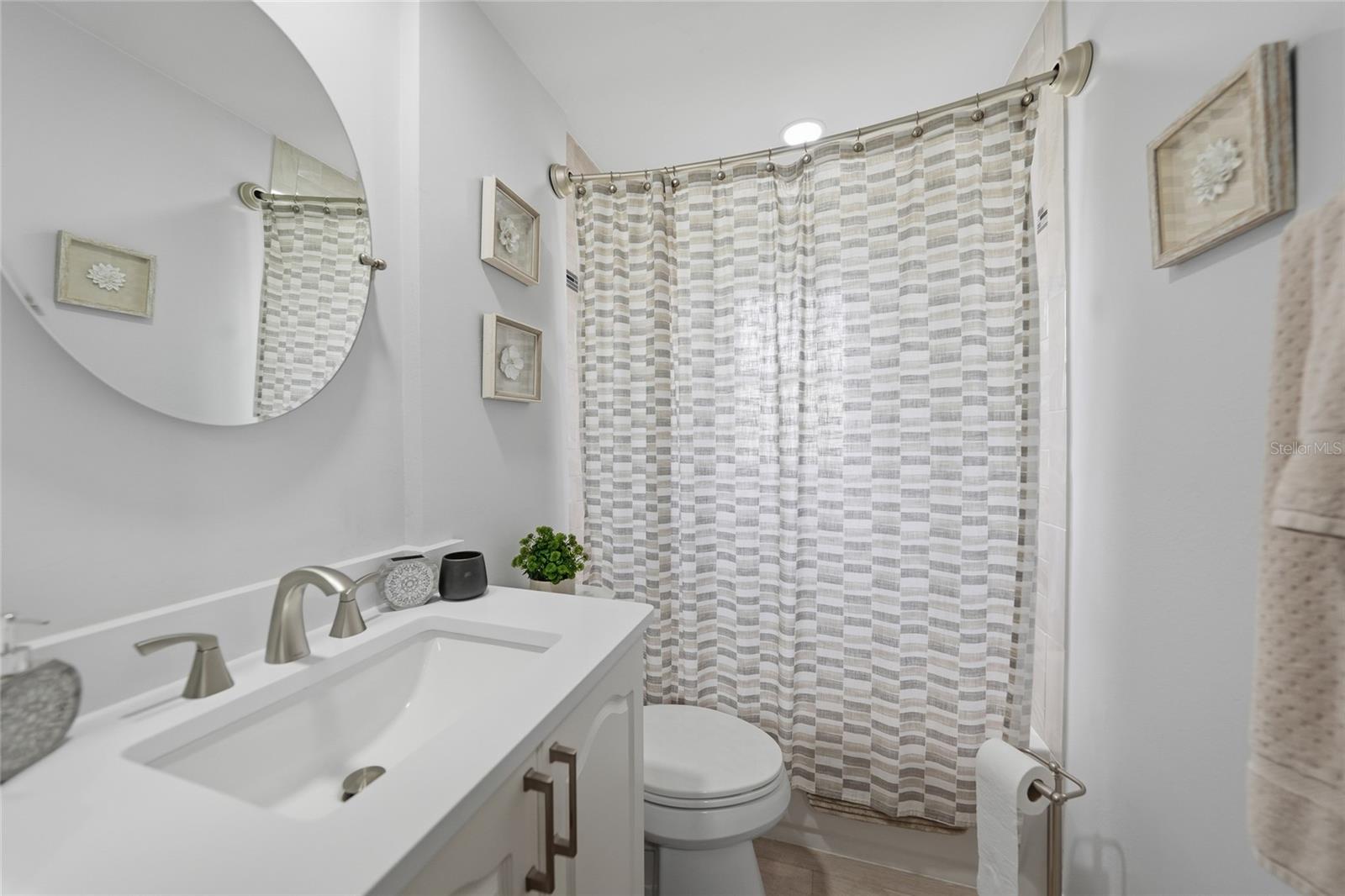 Image 14 of 20 For 1120 23rd Terrace