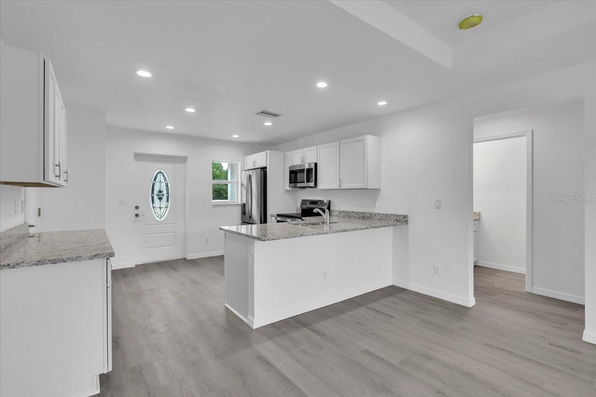 Image 4 of 27 For 27122 Seeger Drive