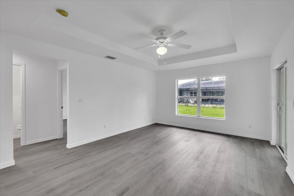 Image 7 of 27 For 27122 Seeger Drive