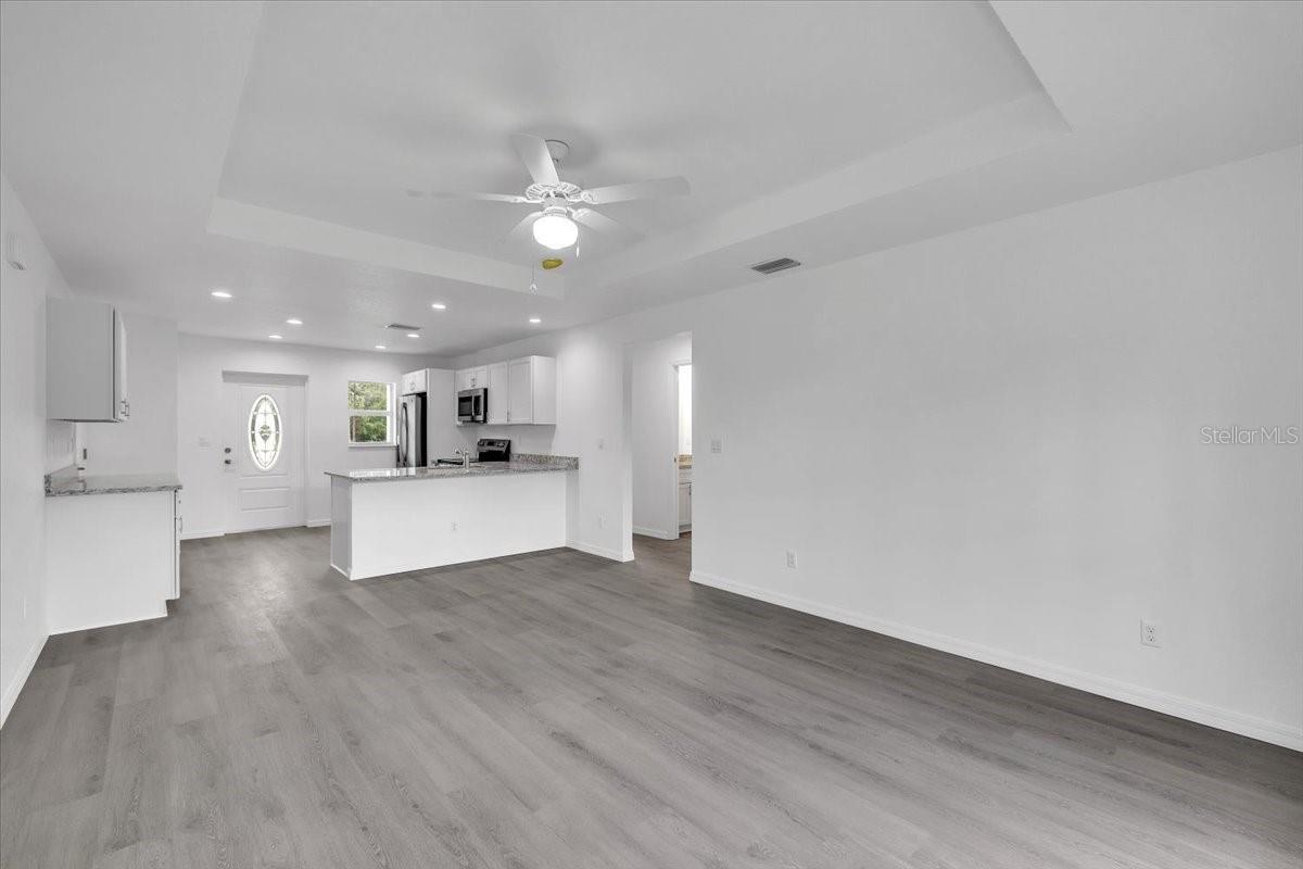 Image 8 of 27 For 27122 Seeger Drive