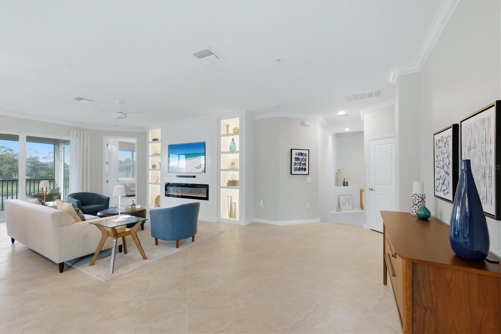 Image 19 of 84 For 14655 Sycamore Court 3121