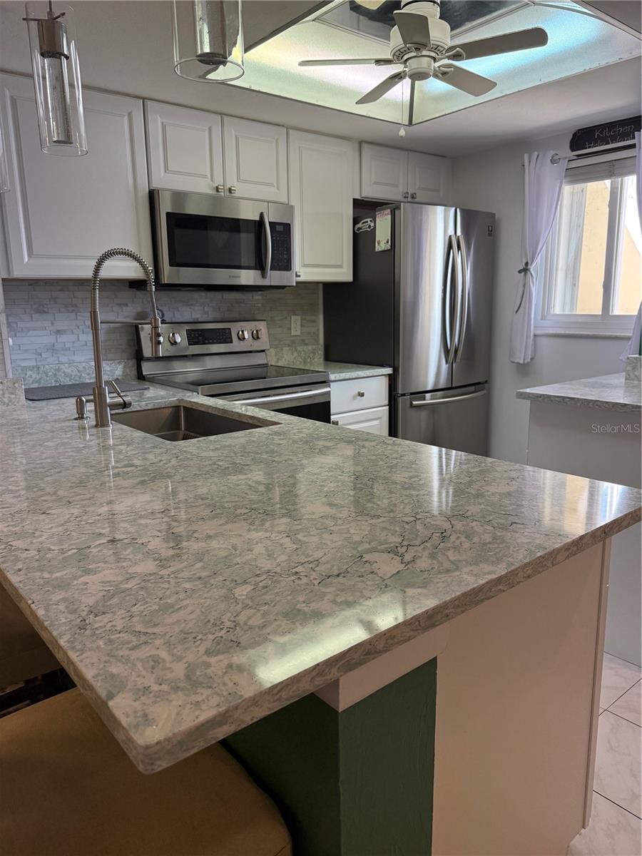 Image 15 of 53 For 25275 Rampart Boulevard 1303