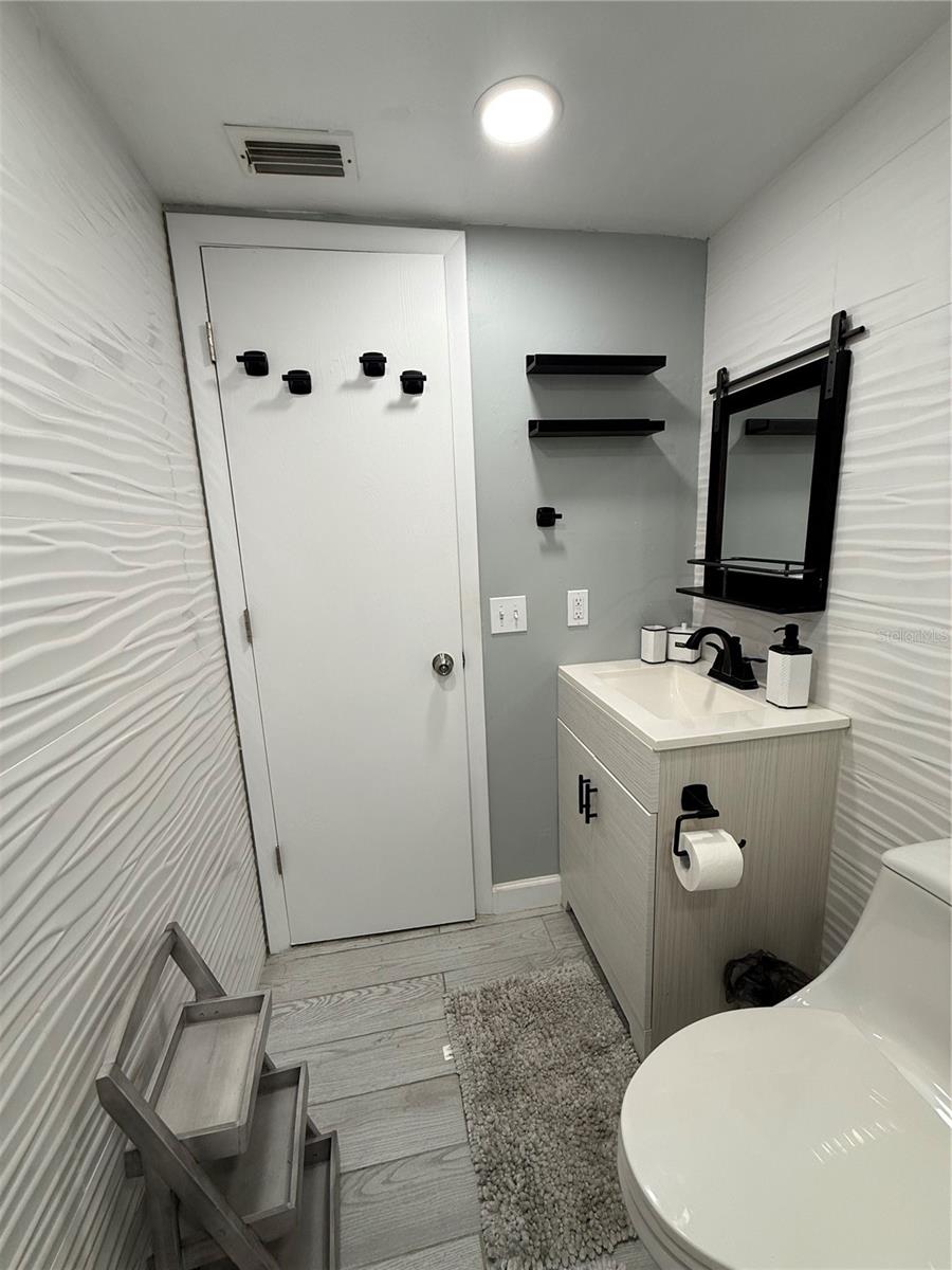 Image 41 of 53 For 25275 Rampart Boulevard 1303