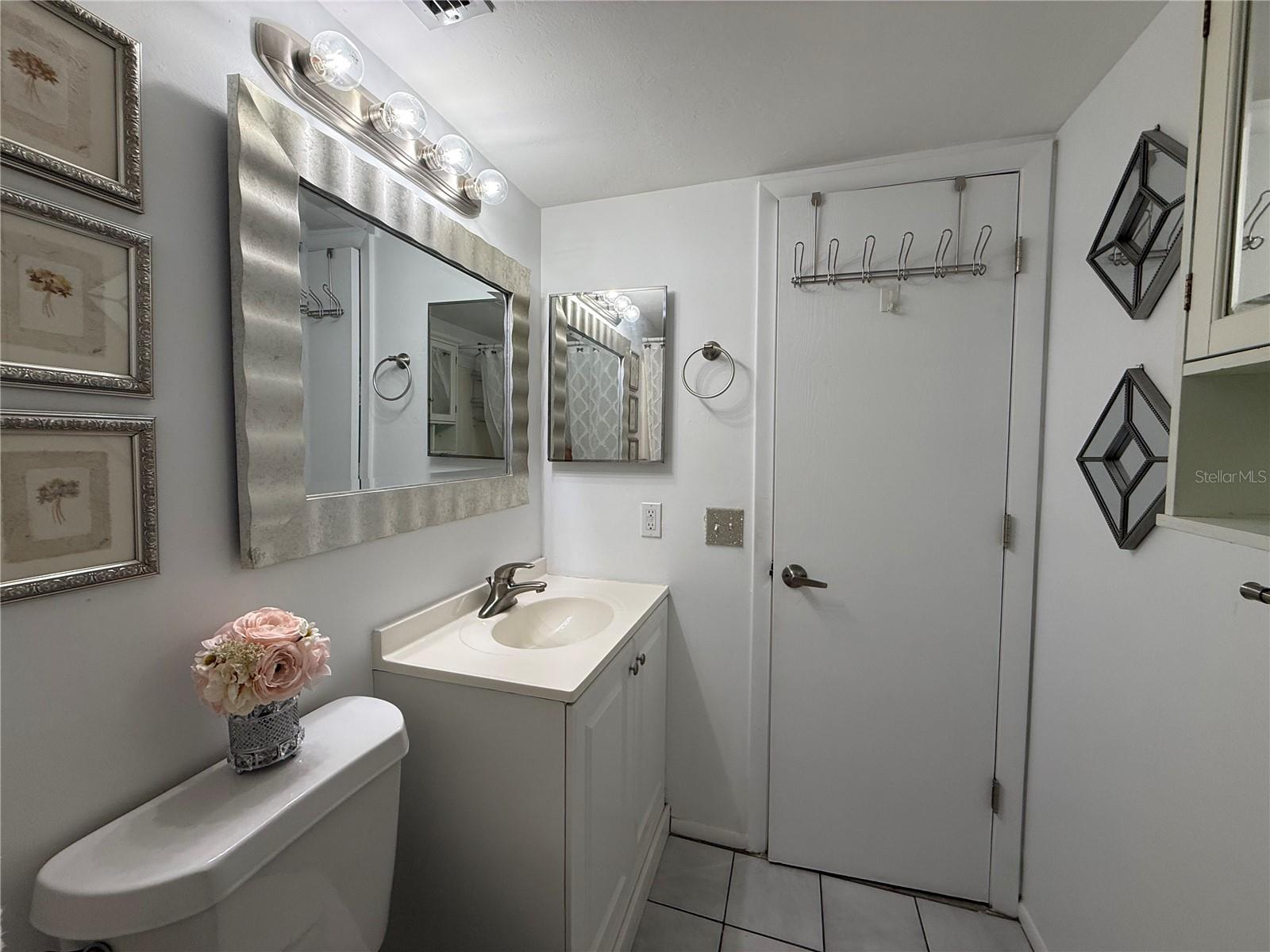 Image 46 of 53 For 25275 Rampart Boulevard 1303