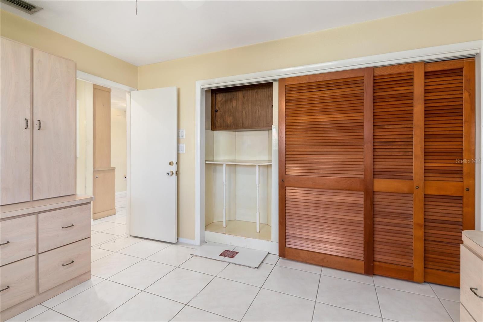 Image 37 of 72 For 4405 Harbor Boulevard