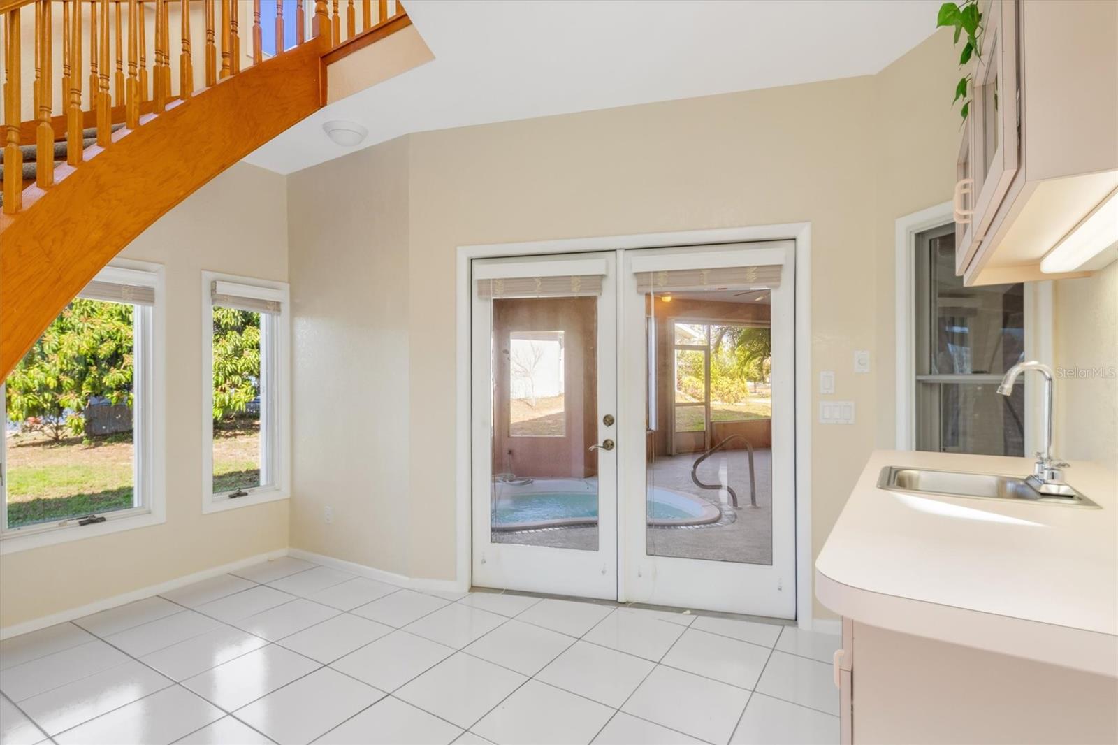 Image 52 of 72 For 4405 Harbor Boulevard