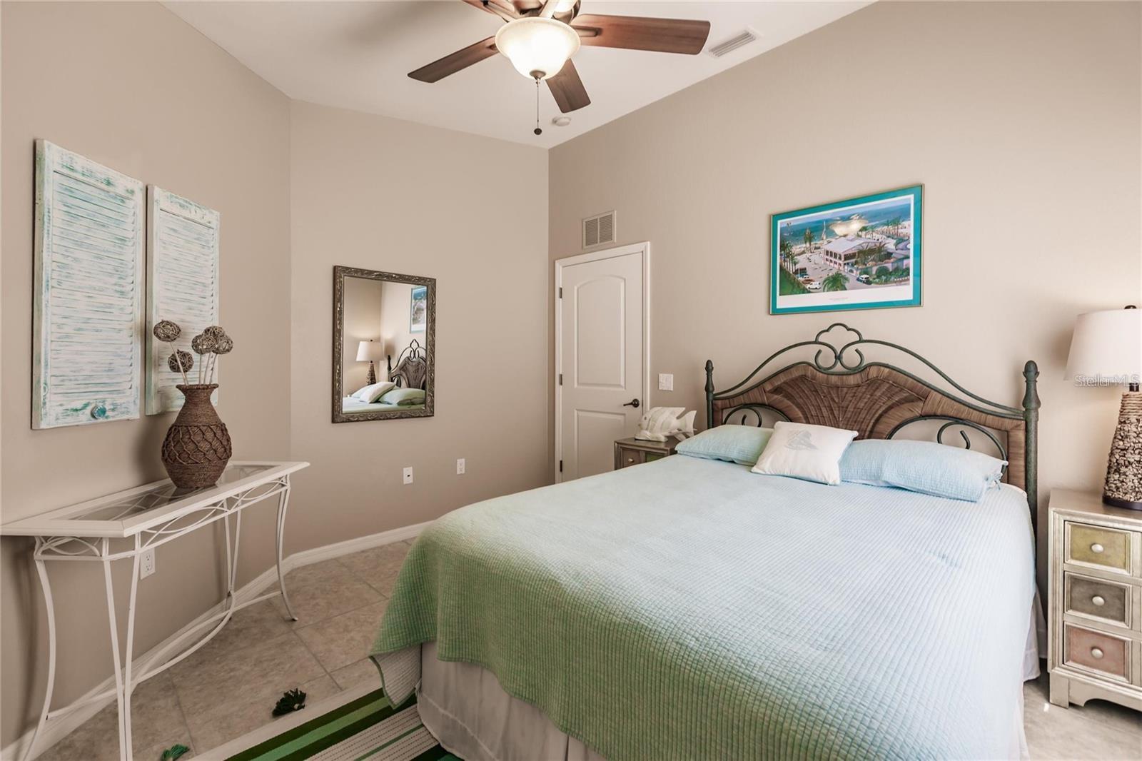 Image 23 of 41 For 323 Monaco Drive 10