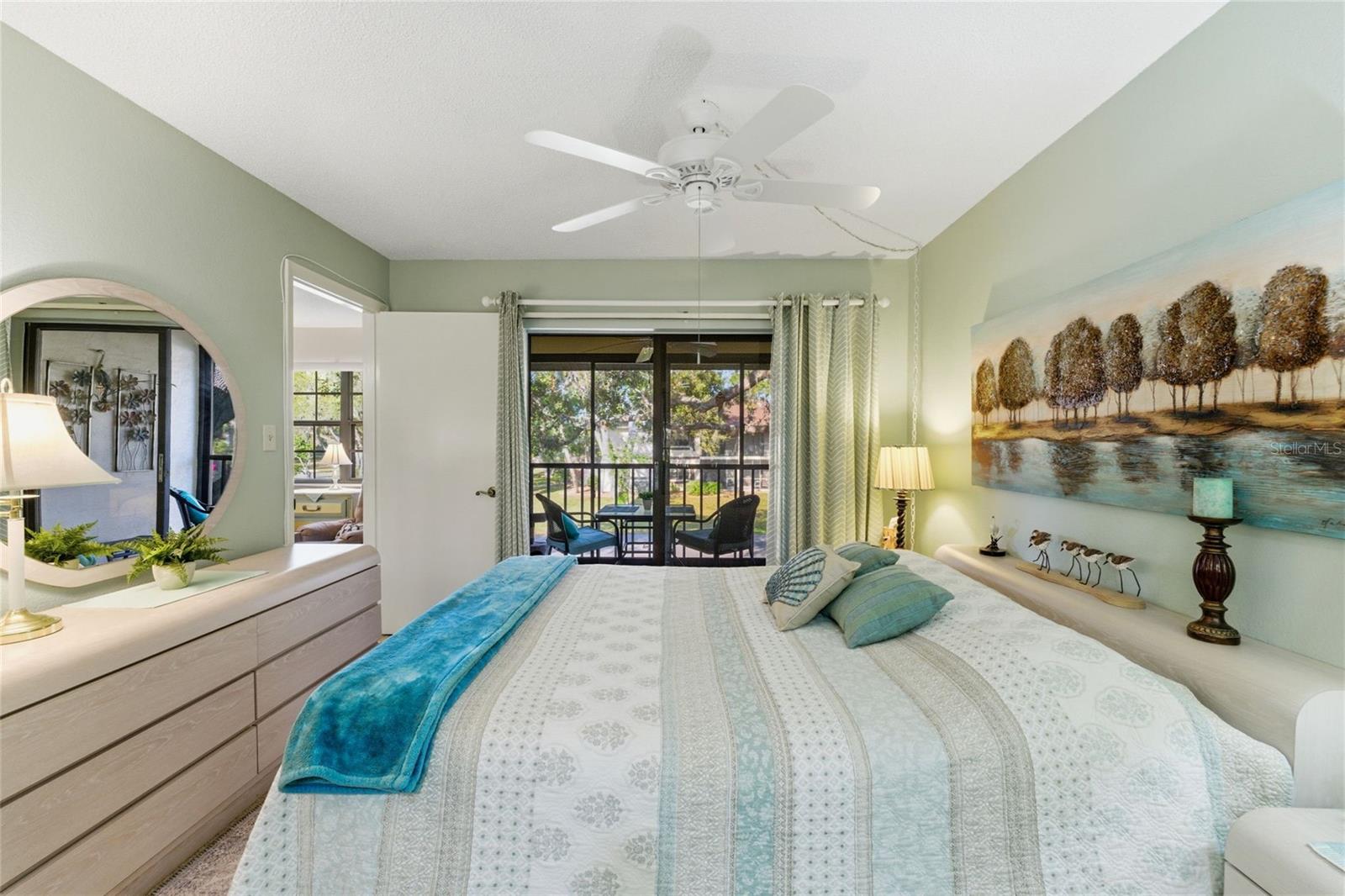 Image 22 of 41 For 19505 Quesada Avenue P202