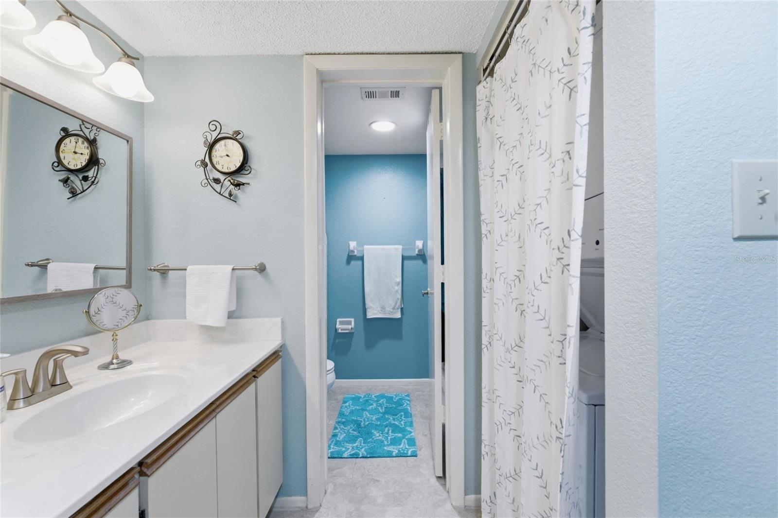 Image 27 of 41 For 19505 Quesada Avenue P202