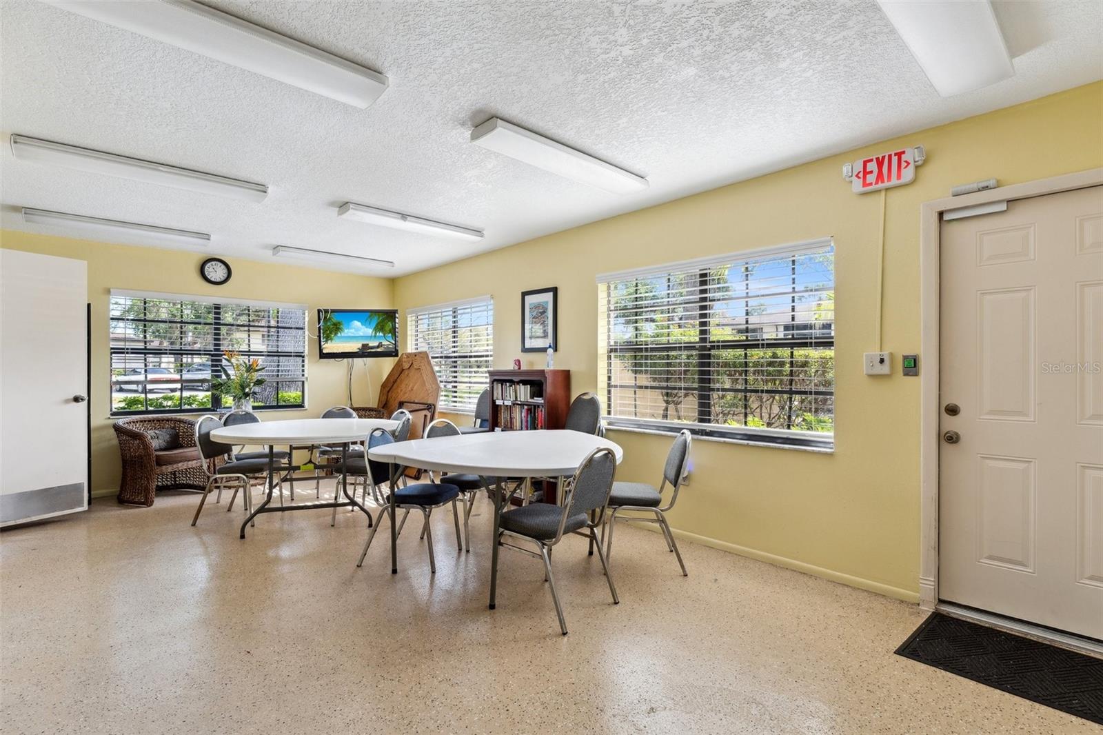 Image 38 of 41 For 19505 Quesada Avenue P202