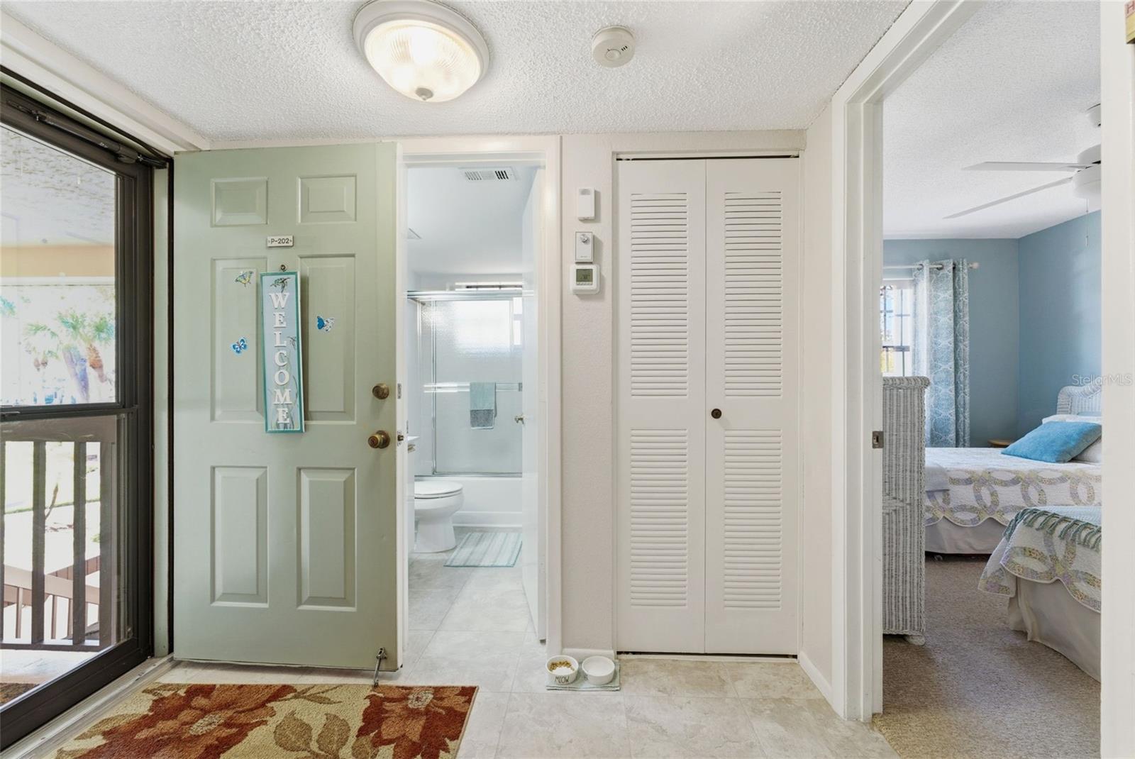 Image 8 of 41 For 19505 Quesada Avenue P202