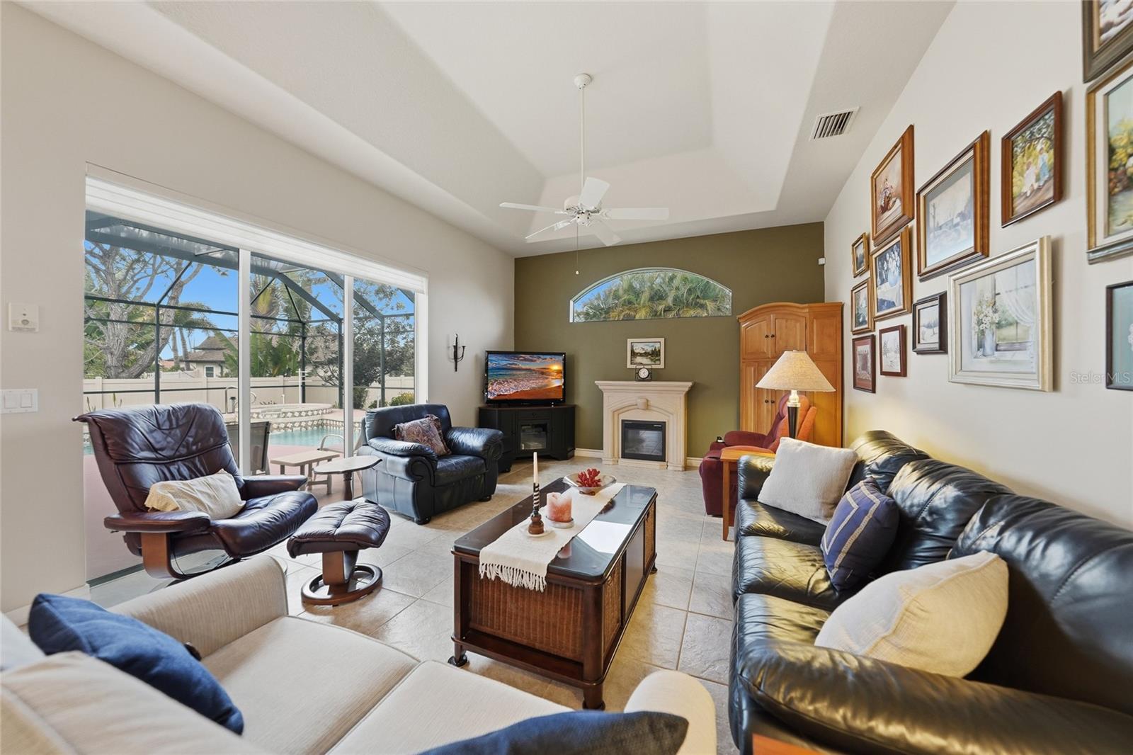 Image 11 of 29 For 176 Medalist Road