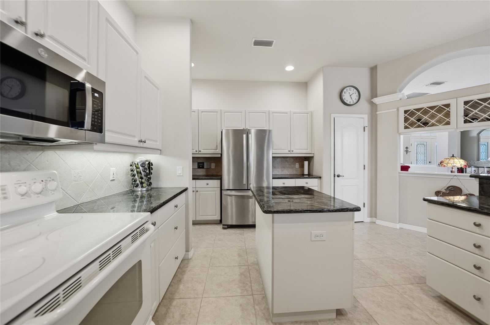 Image 4 of 29 For 176 Medalist Road