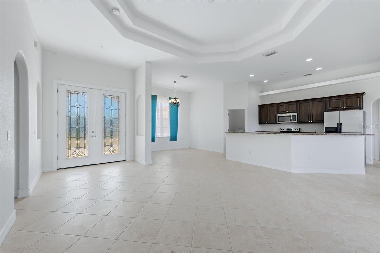 Image 11 of 43 For 15124 Leipzig Circle