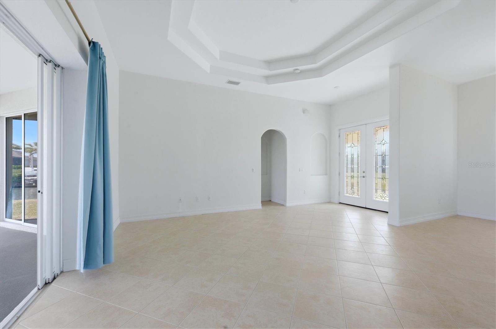 Image 13 of 43 For 15124 Leipzig Circle