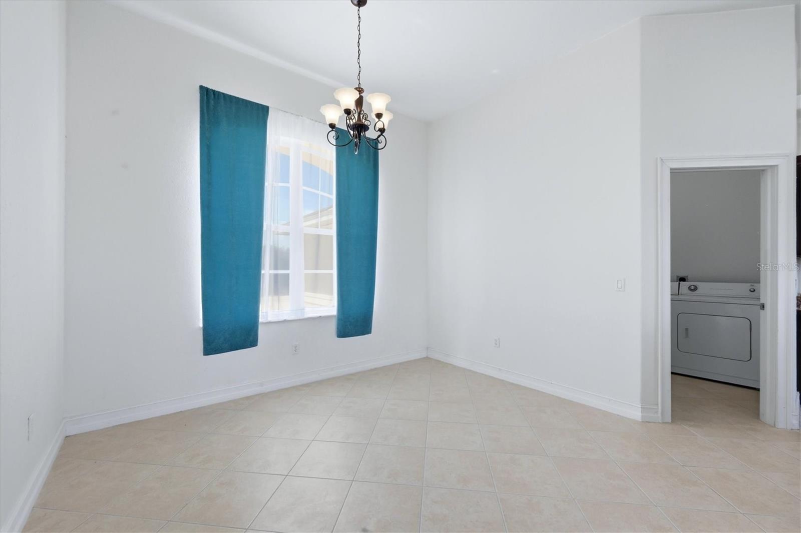 Image 15 of 43 For 15124 Leipzig Circle