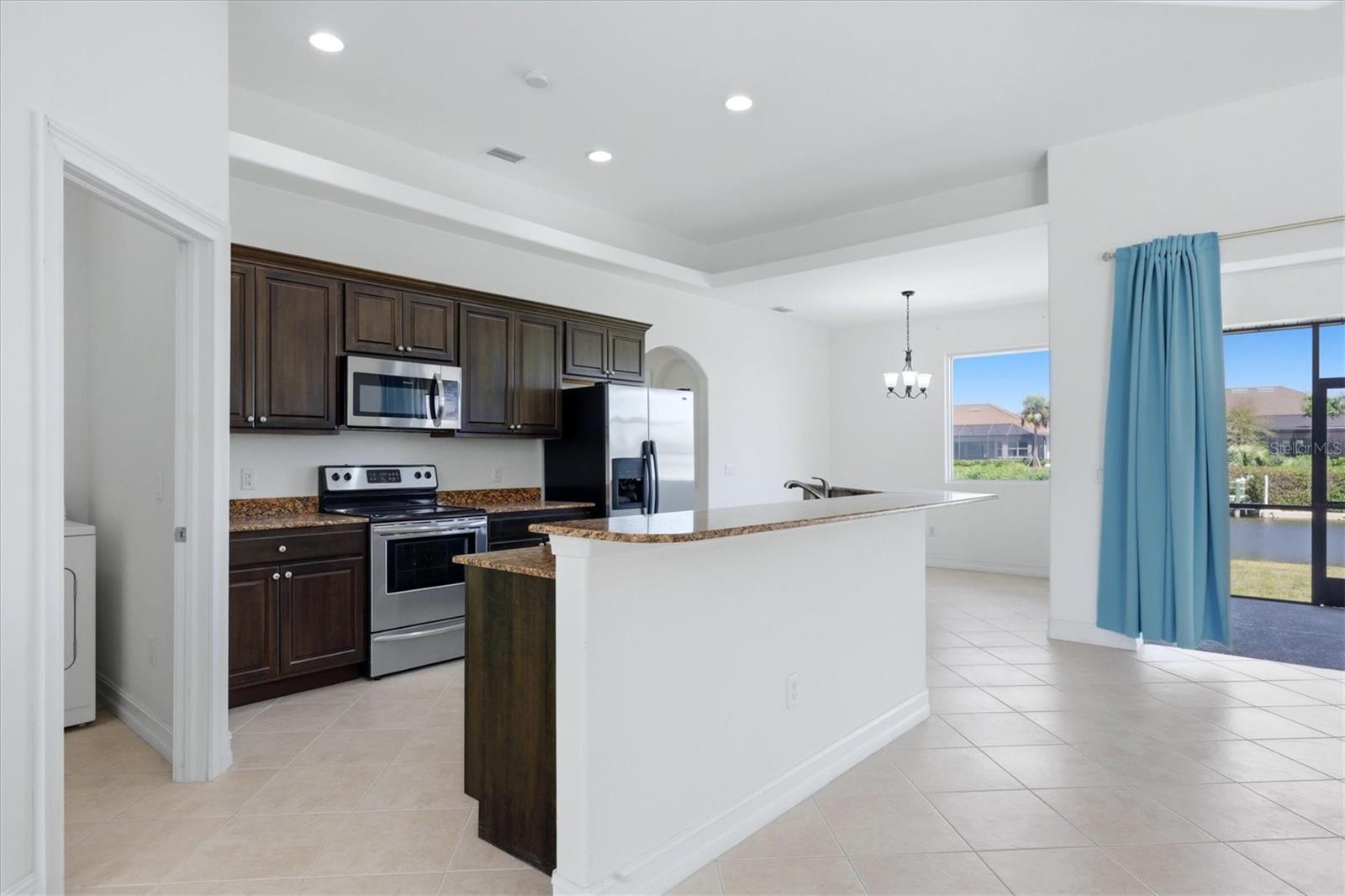 Image 19 of 43 For 15124 Leipzig Circle