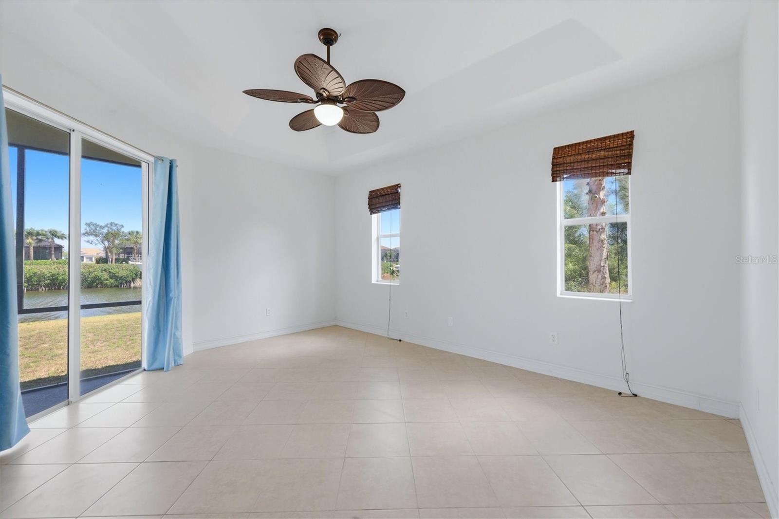 Image 21 of 43 For 15124 Leipzig Circle