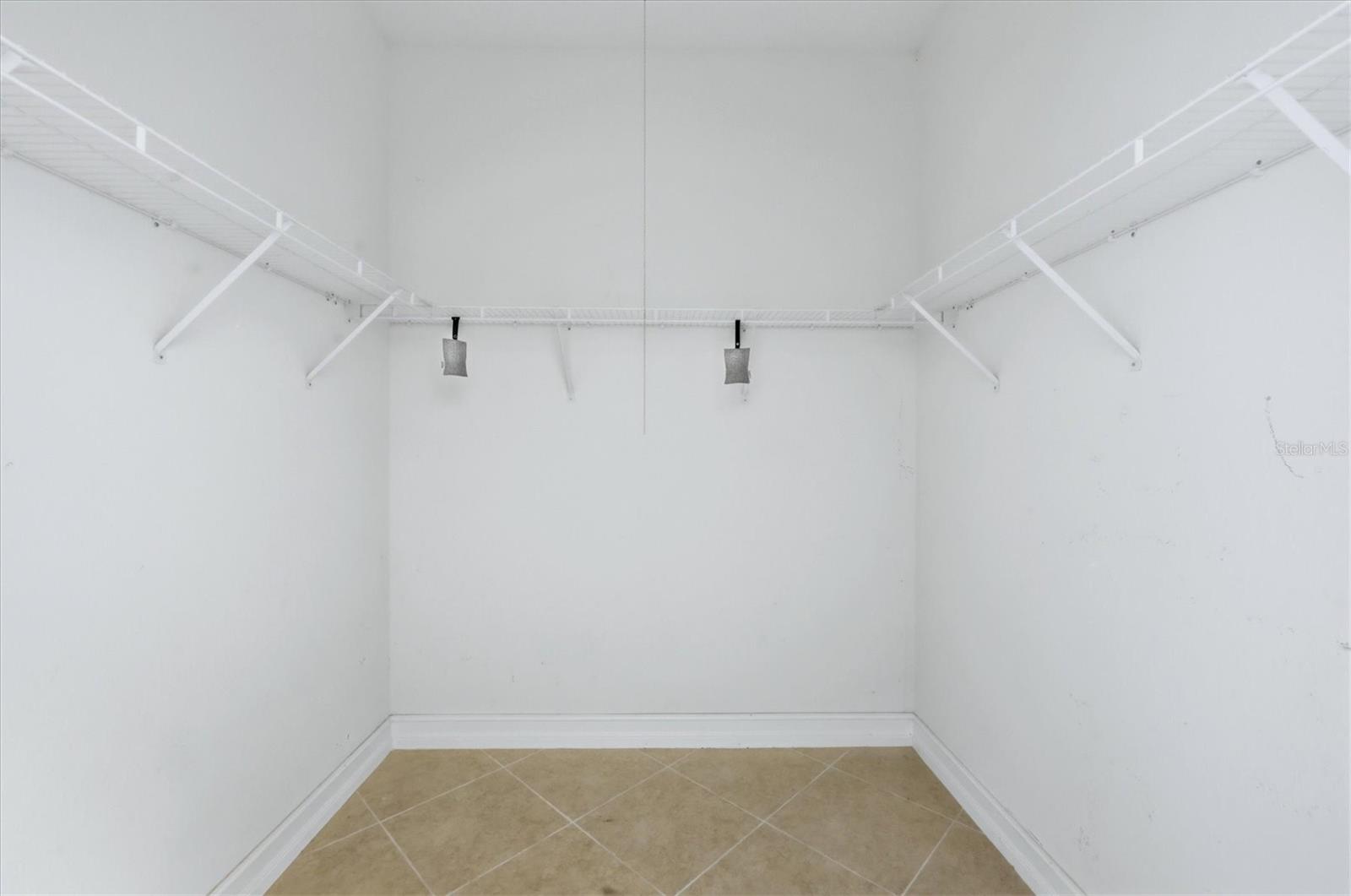 Image 23 of 43 For 15124 Leipzig Circle