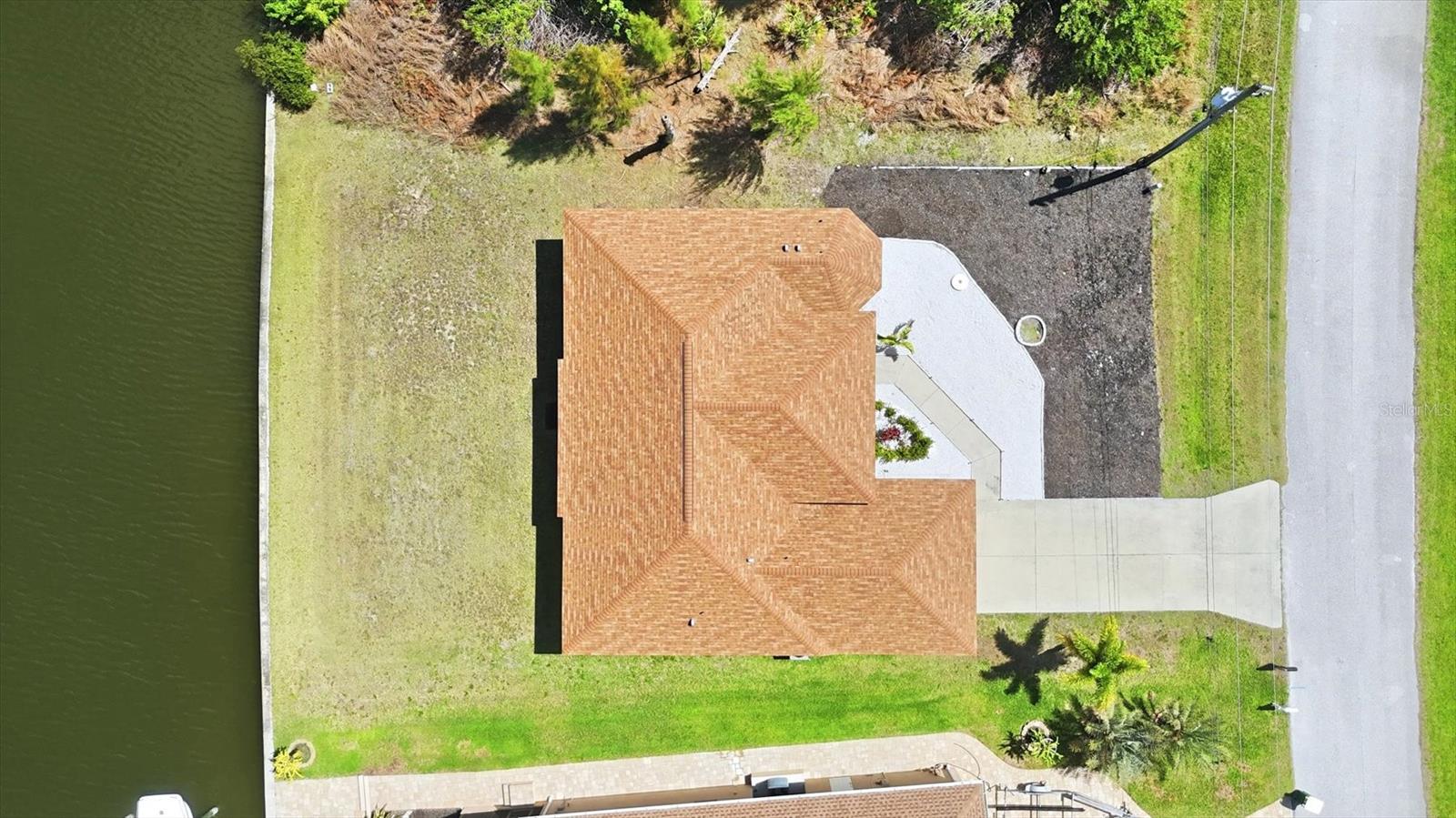 Image 34 of 43 For 15124 Leipzig Circle