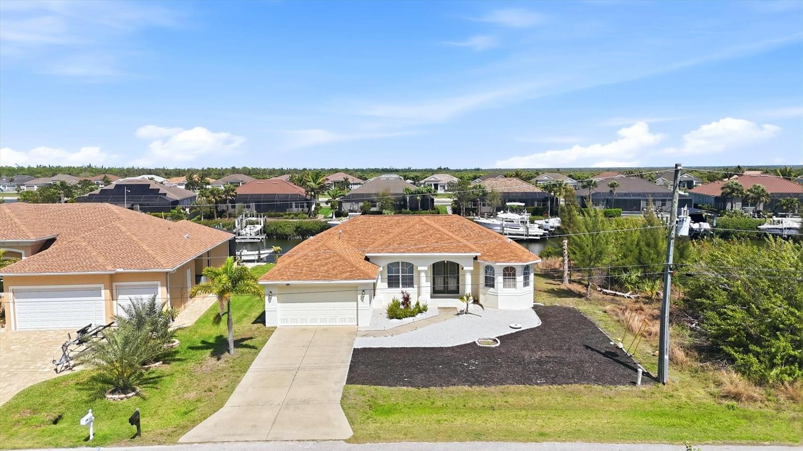 Image 5 of 43 For 15124 Leipzig Circle