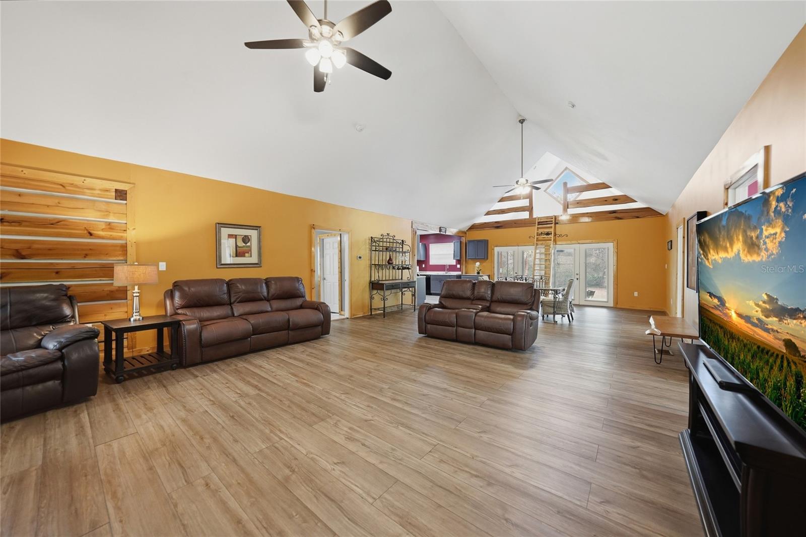 Image 10 of 72 For 9796 Southern Dreams Road