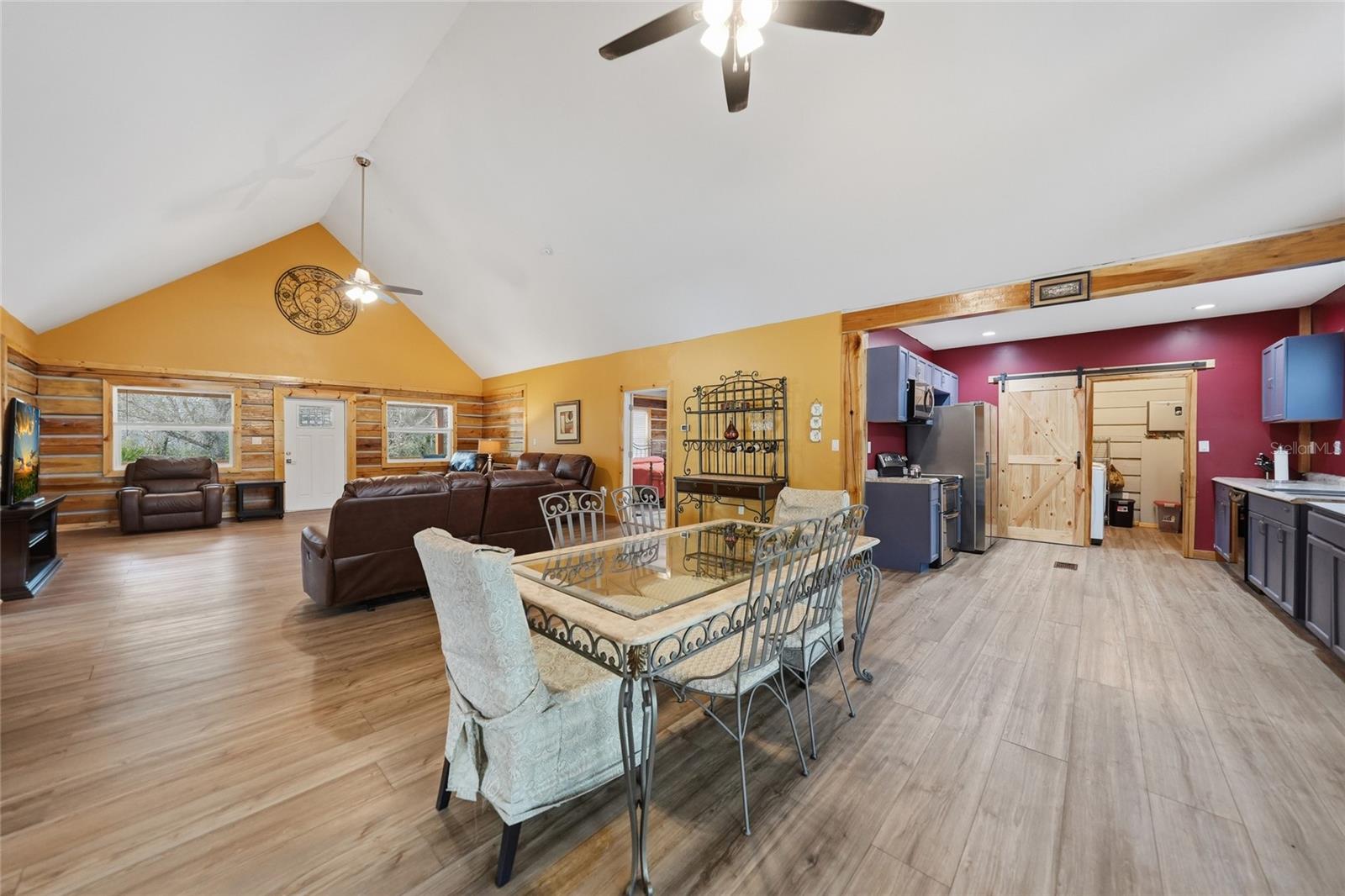 Image 14 of 72 For 9796 Southern Dreams Road