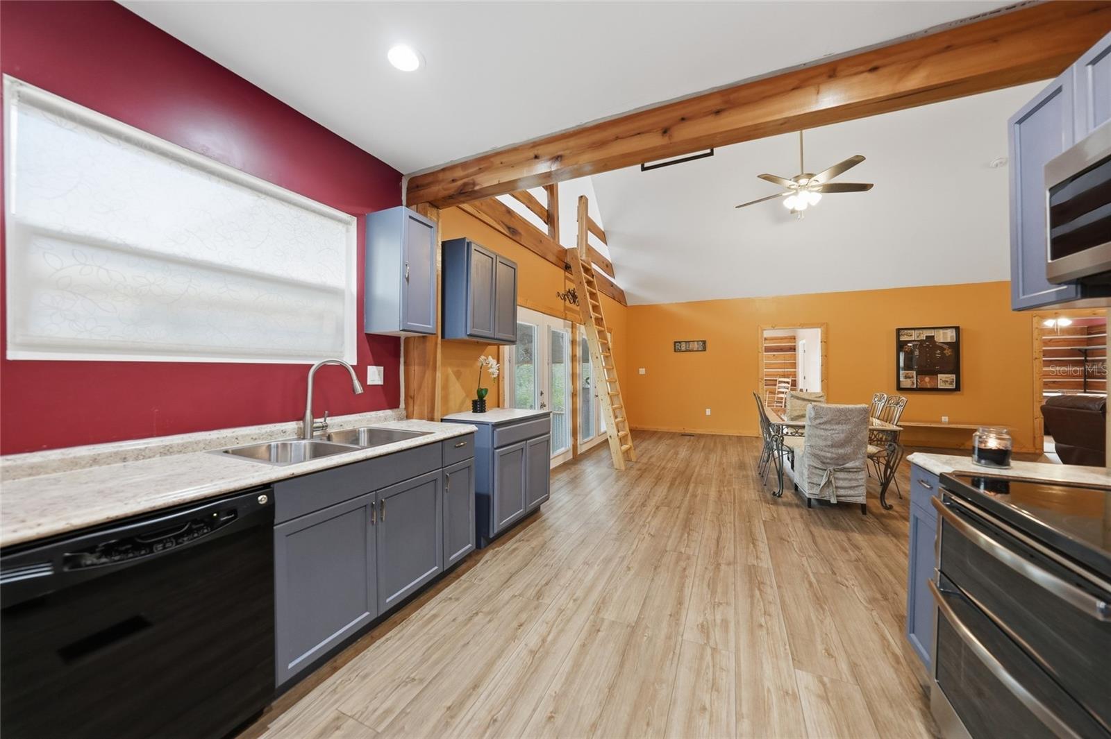 Image 16 of 72 For 9796 Southern Dreams Road