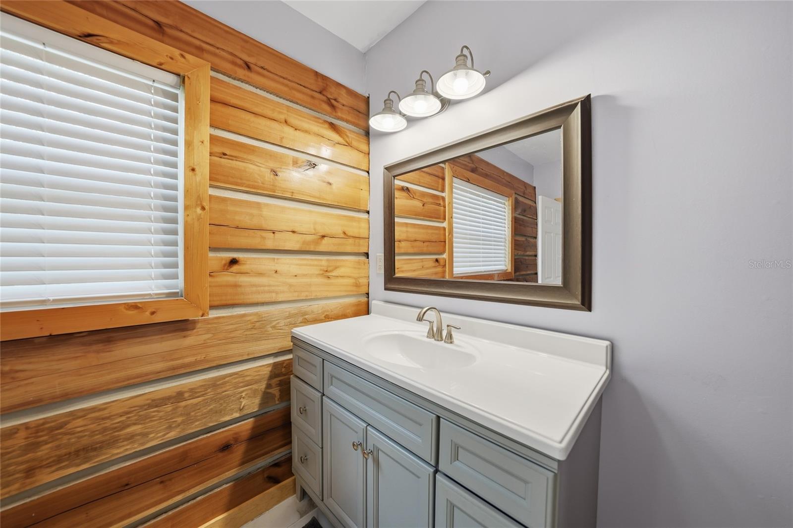 Image 24 of 72 For 9796 Southern Dreams Road