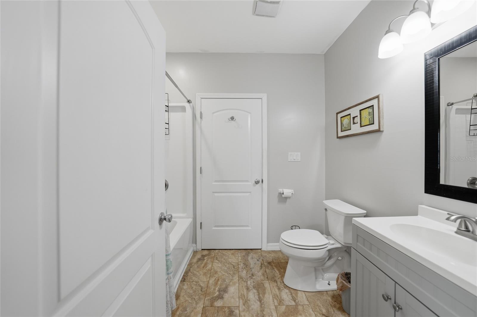 Image 32 of 72 For 9796 Southern Dreams Road