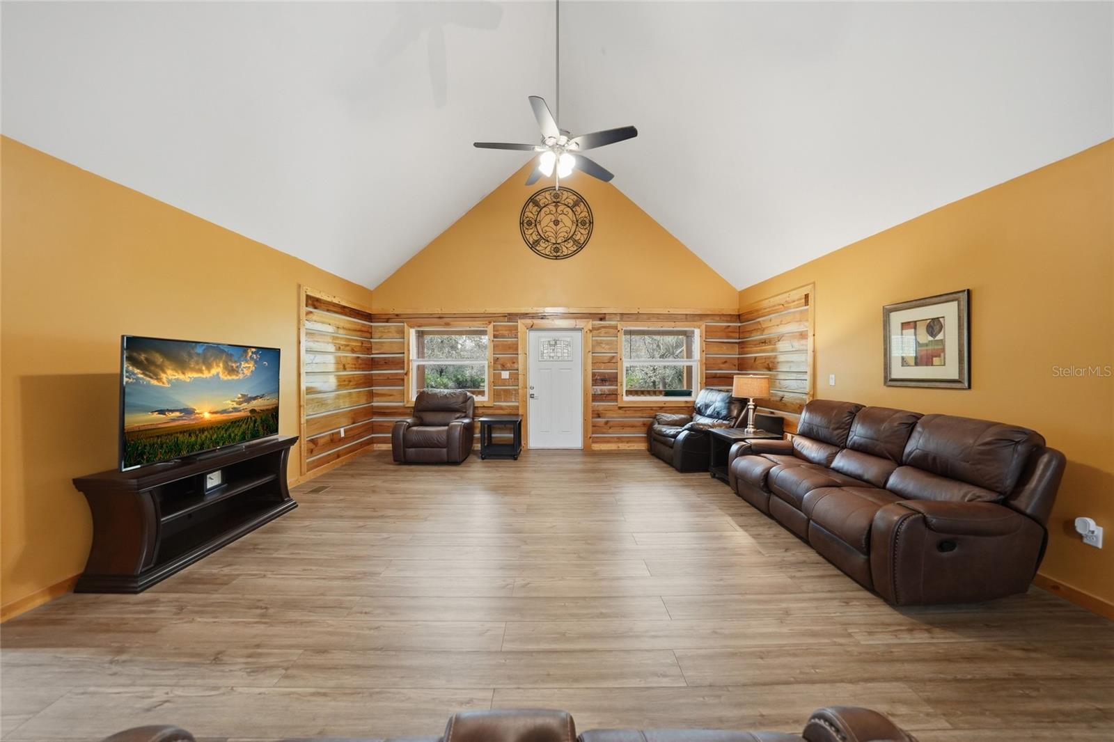 Image 7 of 72 For 9796 Southern Dreams Road