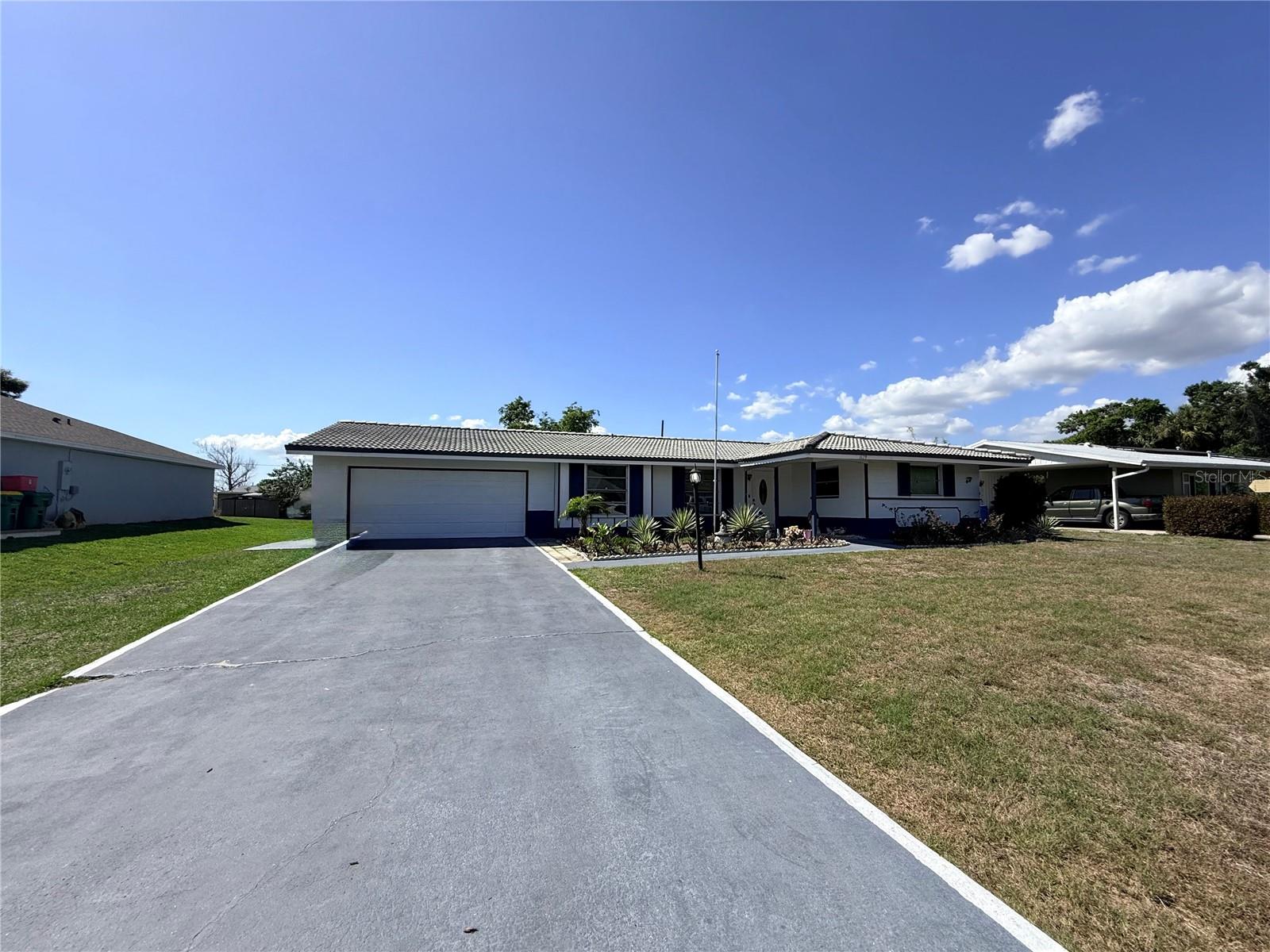 Image 3 of 28 For 1629 Birchcrest Boulevard