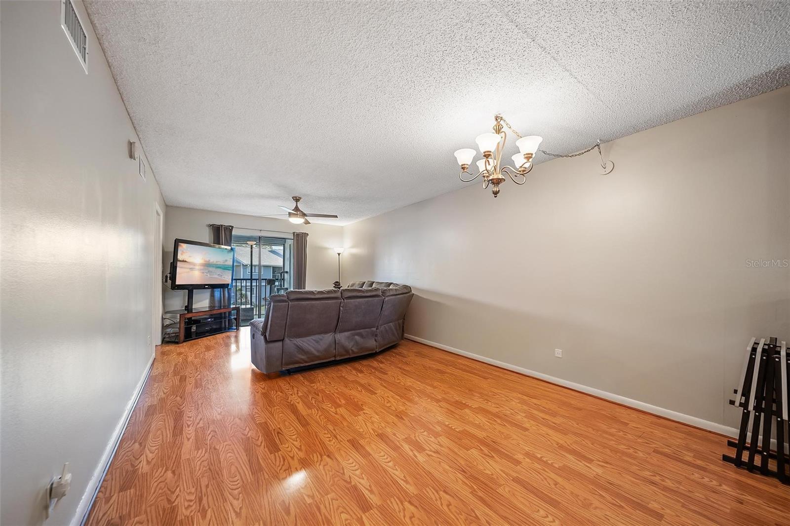 Image 22 of 43 For 6033 34th Street W 132