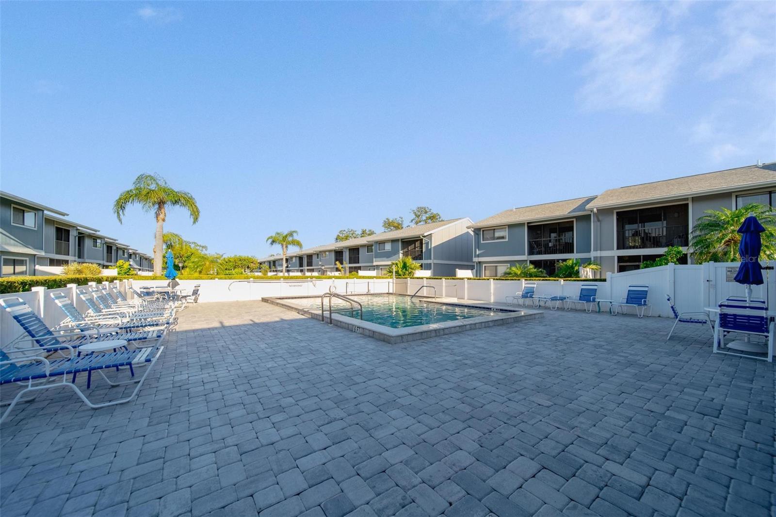 Image 7 of 43 For 6033 34th Street W 132