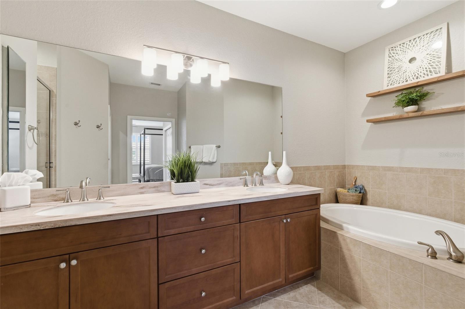 Image 29 of 76 For 14009 Black Beauty Drive 222