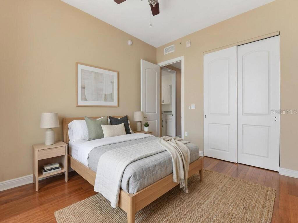 Listing photo id 20 for 2104 1st Street 2304