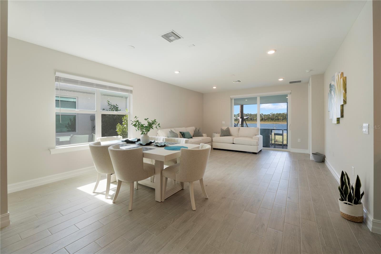 Image 11 of 89 For 17656 Oleander Avenue