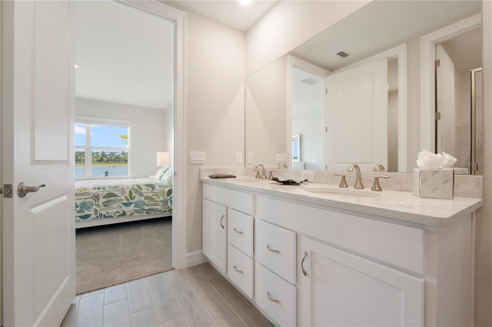 Image 30 of 89 For 17656 Oleander Avenue