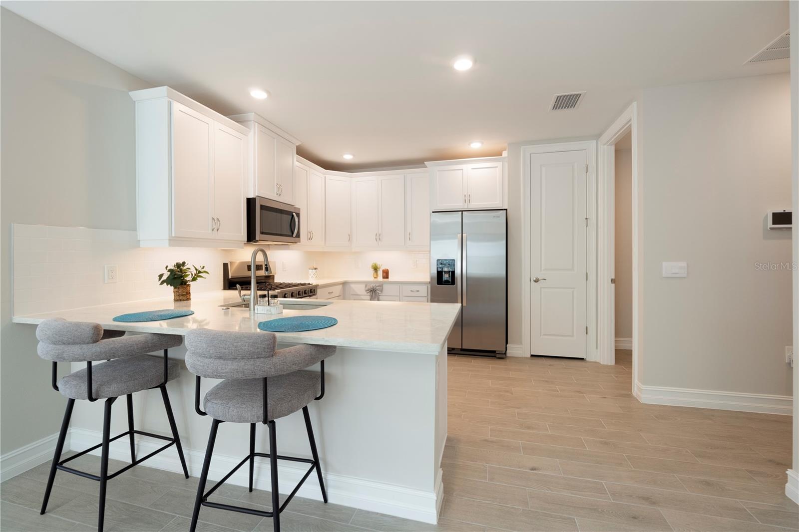 Image 9 of 89 For 17656 Oleander Avenue