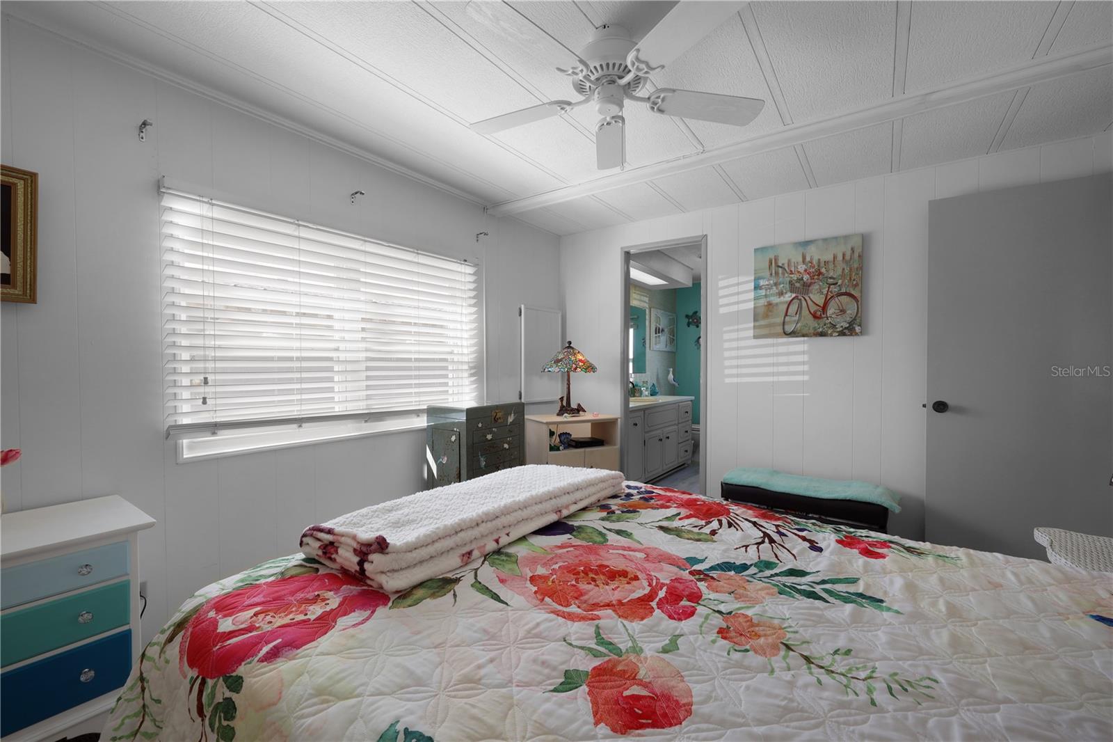 Image 21 of 87 For 2100 Kings Highway 406