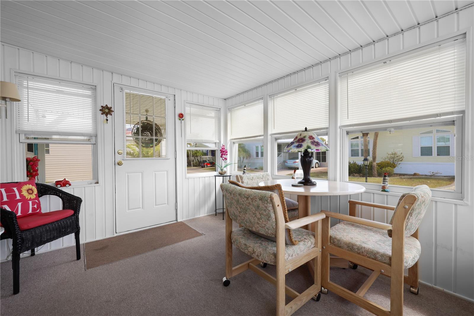 Image 6 of 87 For 2100 Kings Highway 406