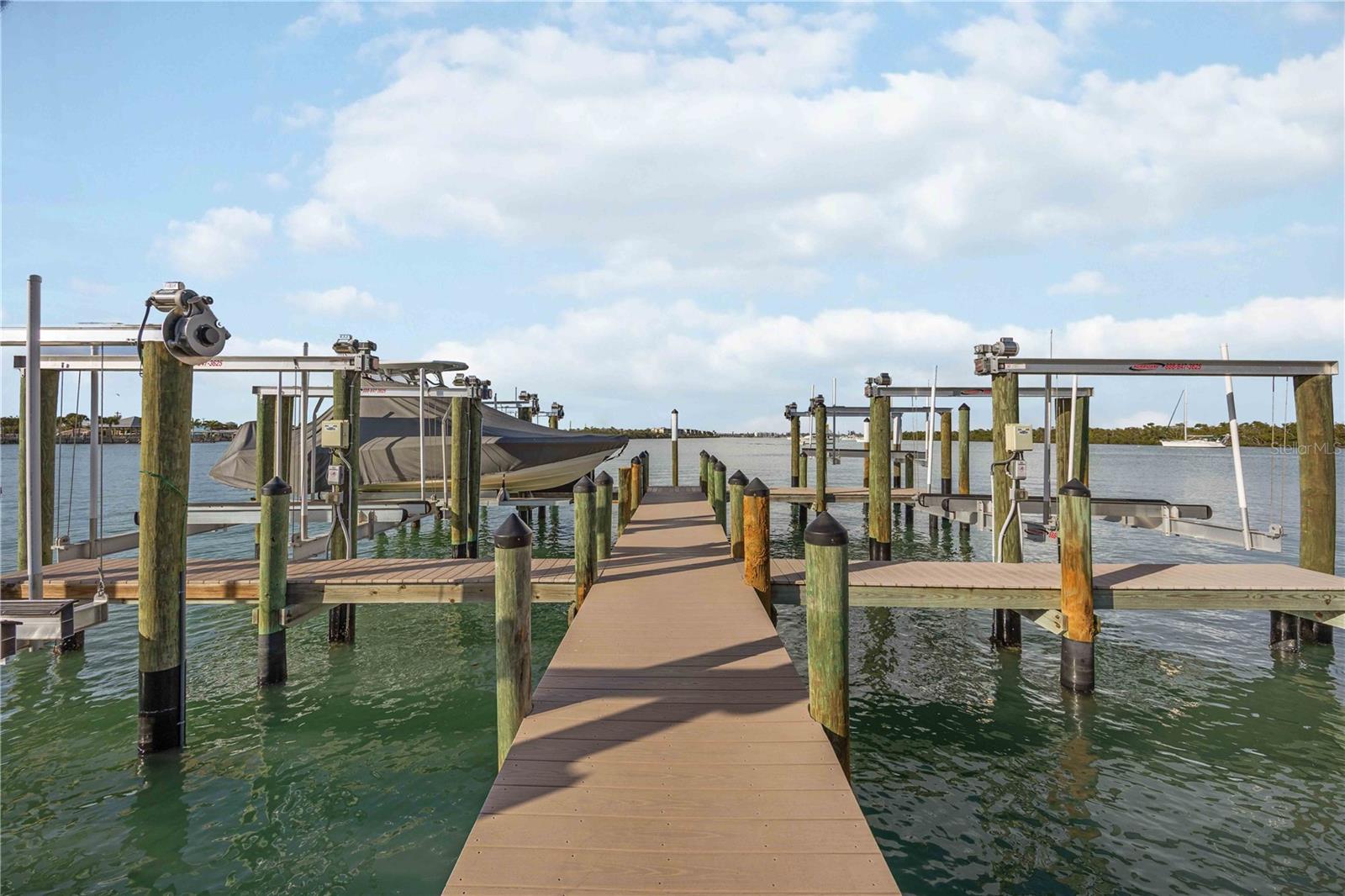 Image 11 of 33 For 120 Stanford Drive