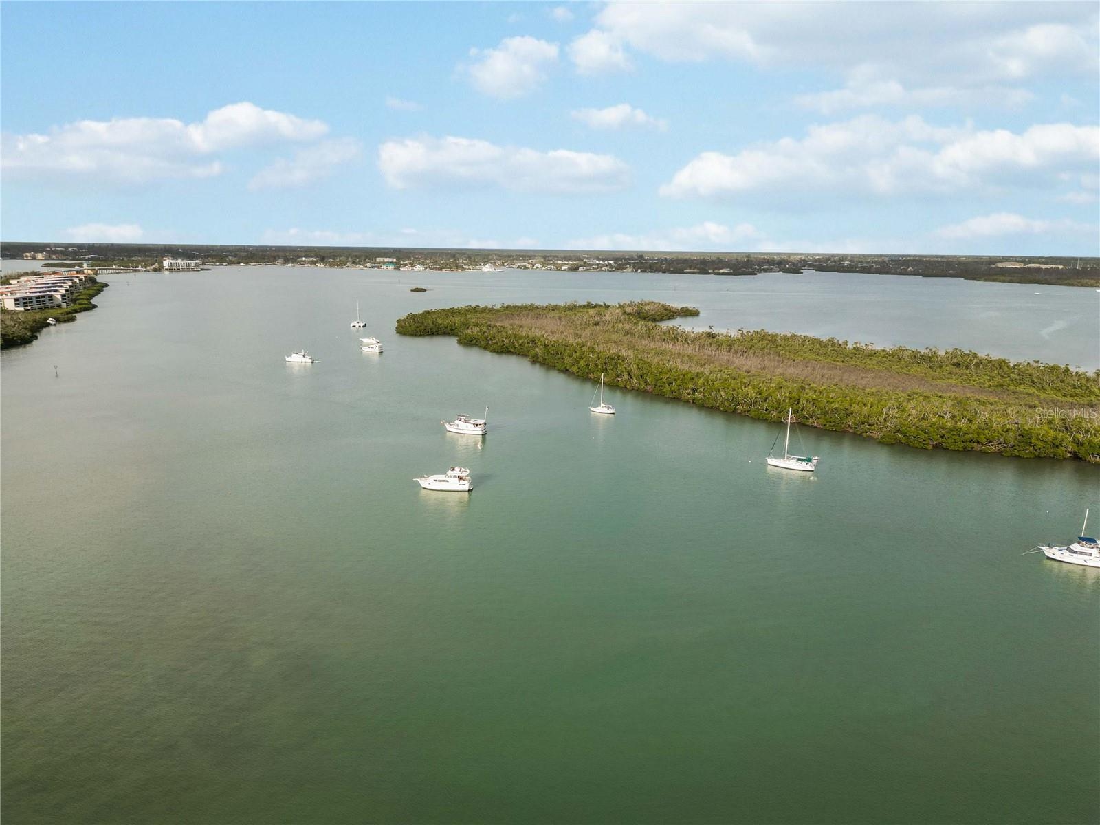 Image 25 of 33 For 120 Stanford Drive